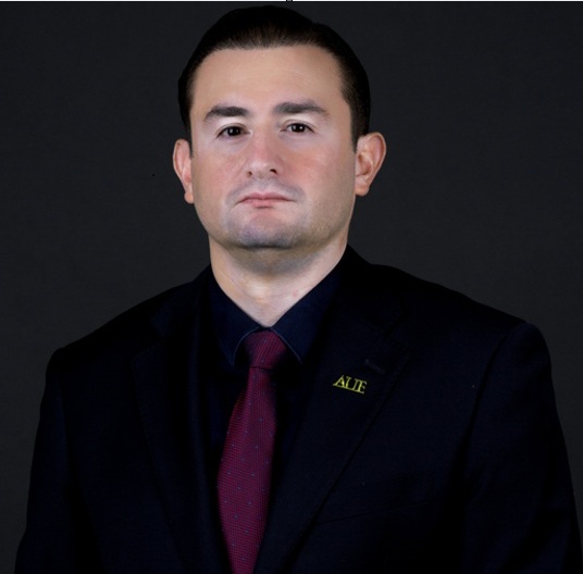 Dr. Renny Rueda Castañeda